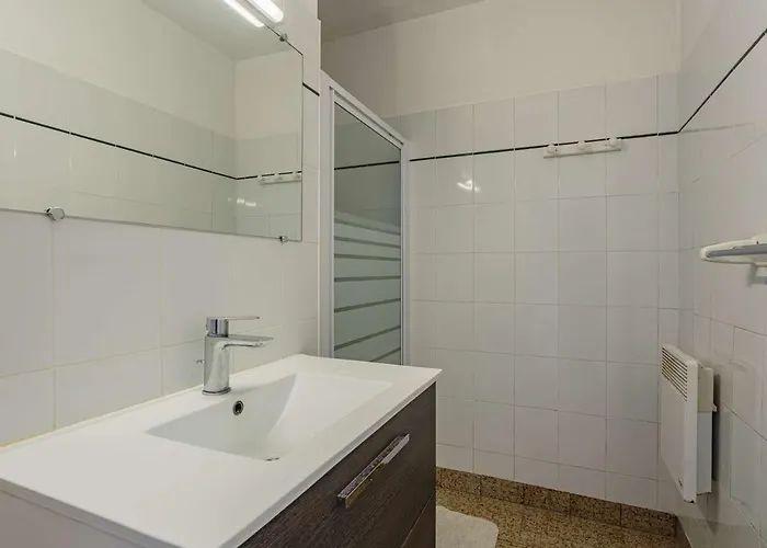 Apartman D'erromardie A 300m : Maison Basque Avec Terrasse, 3 Et Parking - Fr-1-4-589 *